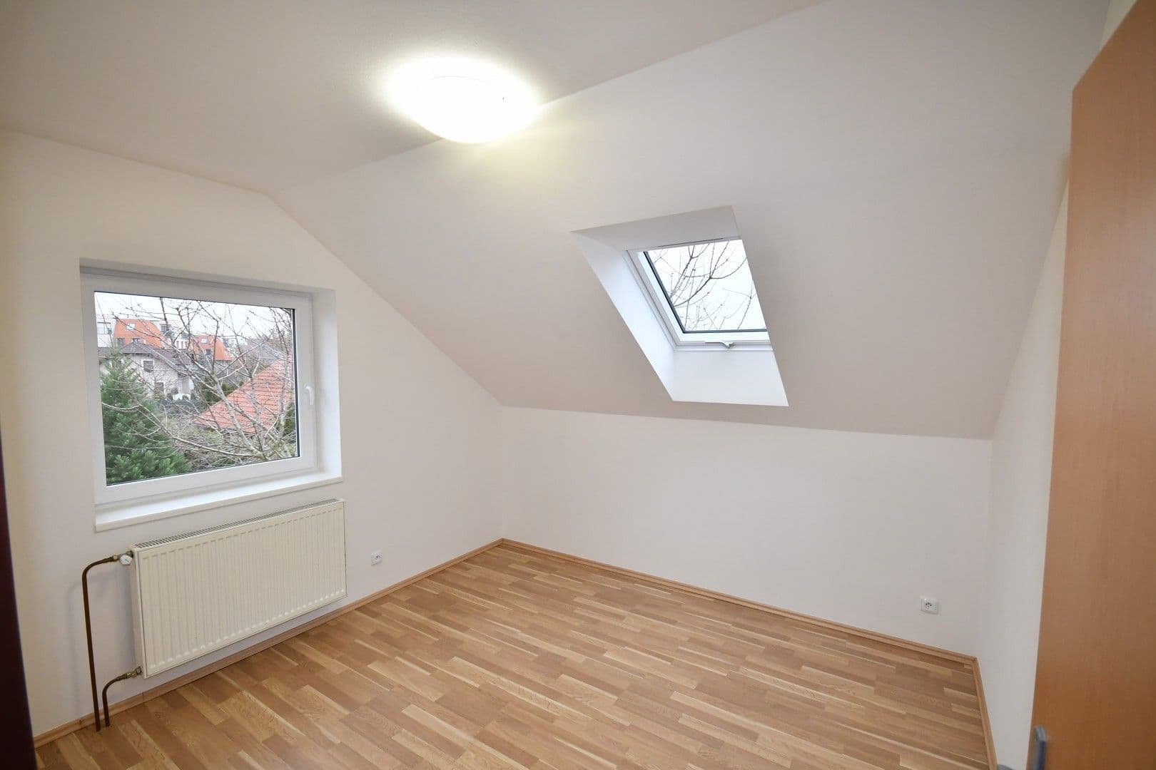 Pronájem domu 200 m², pozemek 730 m², Seifertova, Velké Přílepy, Středočeský kraj Pronájem domu 200 m², pozemek 730 m², Seifertova, Velké Přílepy, Středočeský kraj