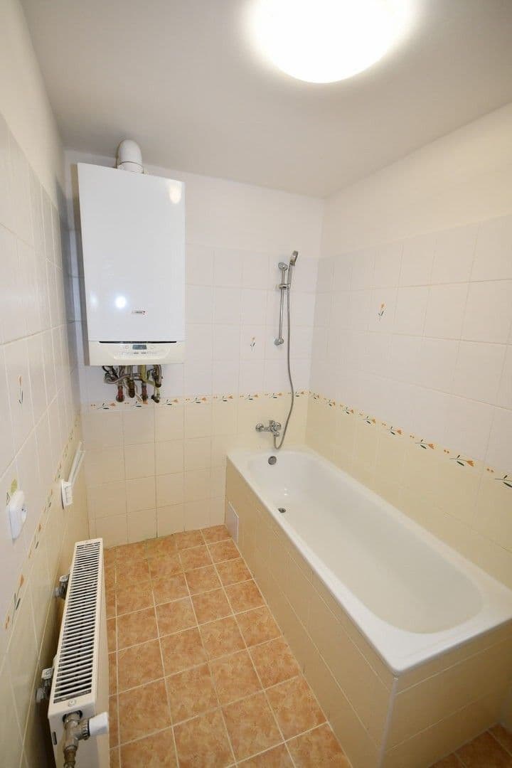 Pronájem domu 200 m², pozemek 730 m², Seifertova, Velké Přílepy, Středočeský kraj Pronájem domu 200 m², pozemek 730 m², Seifertova, Velké Přílepy, Středočeský kraj