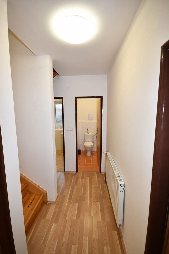 Pronájem domu 200 m², pozemek 730 m², Seifertova, Velké Přílepy, Středočeský kraj Pronájem domu 200 m², pozemek 730 m², Seifertova, Velké Přílepy, Středočeský kraj