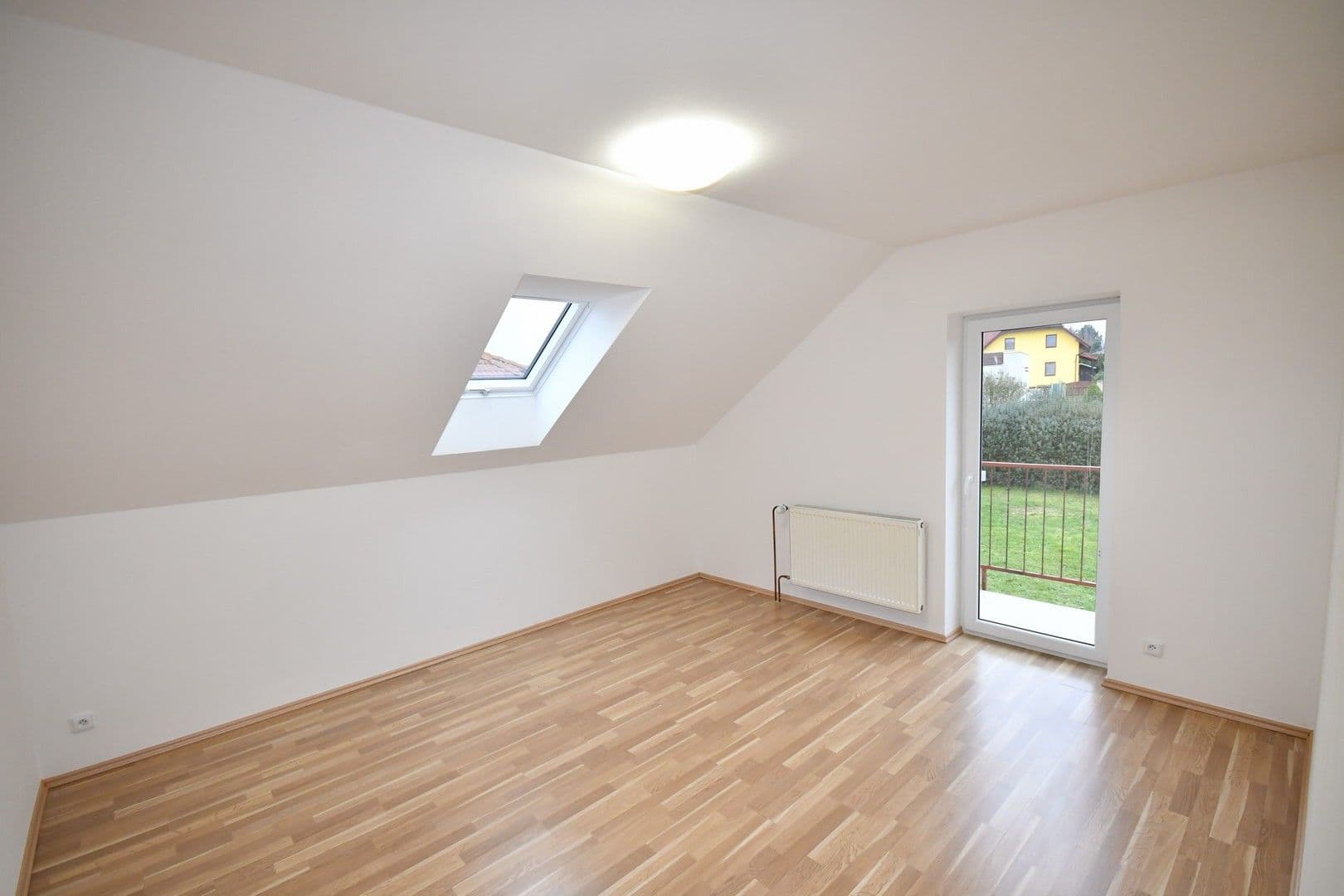 Pronájem domu 200 m², pozemek 730 m², Seifertova, Velké Přílepy, Středočeský kraj Pronájem domu 200 m², pozemek 730 m², Seifertova, Velké Přílepy, Středočeský kraj