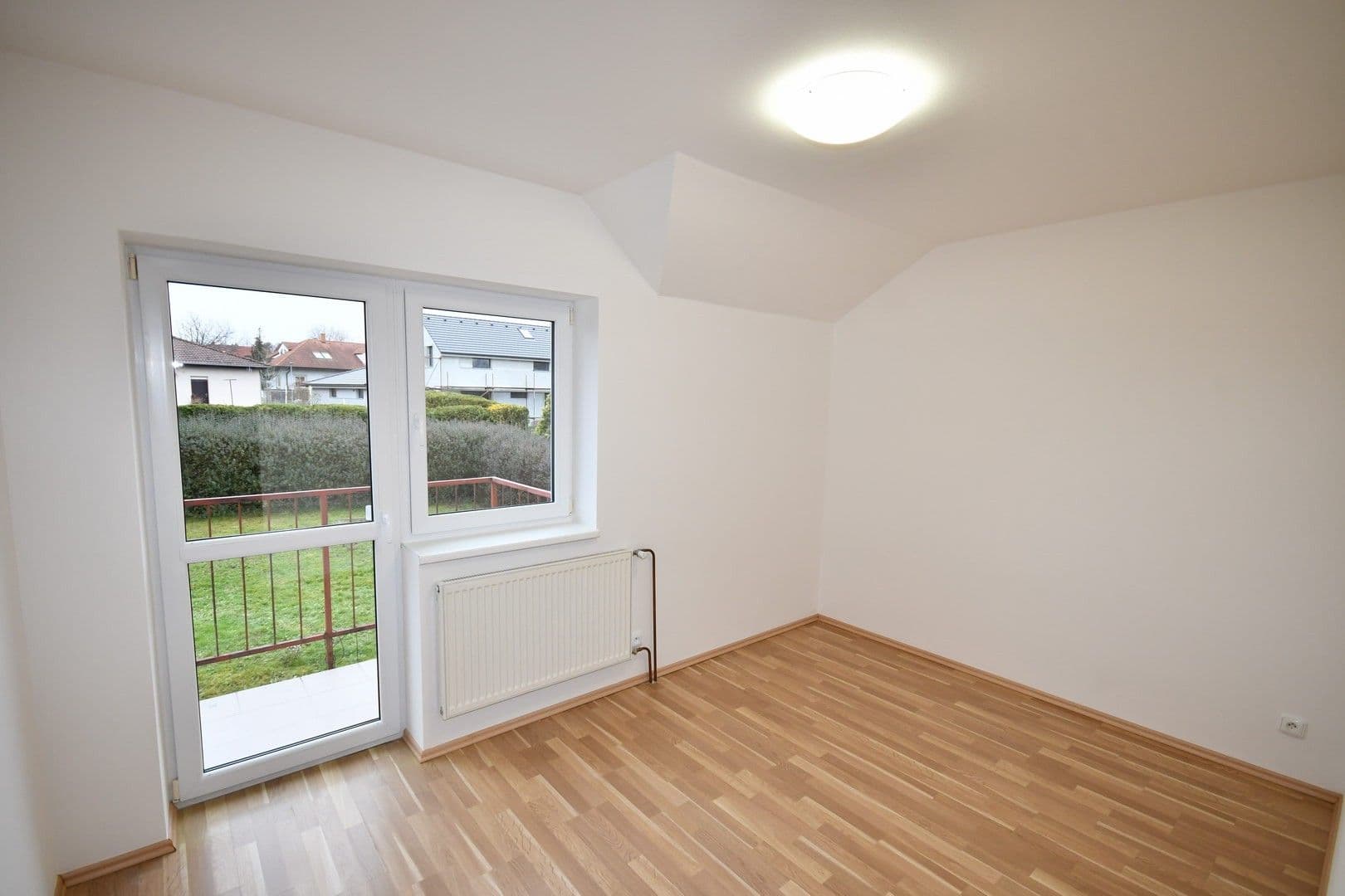 Pronájem domu 200 m², pozemek 730 m², Seifertova, Velké Přílepy, Středočeský kraj Pronájem domu 200 m², pozemek 730 m², Seifertova, Velké Přílepy, Středočeský kraj