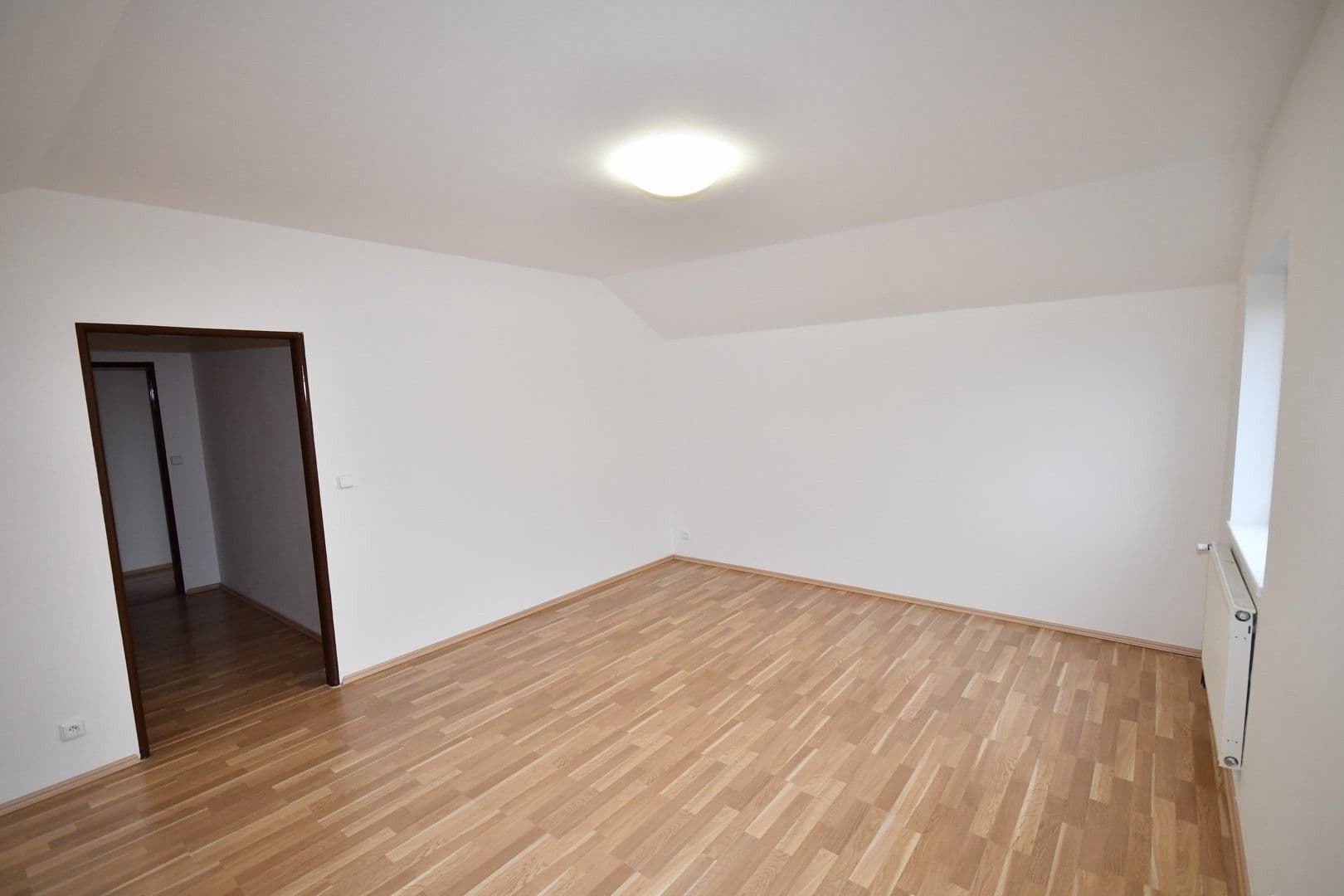 Pronájem domu 200 m², pozemek 730 m², Seifertova, Velké Přílepy, Středočeský kraj Pronájem domu 200 m², pozemek 730 m², Seifertova, Velké Přílepy, Středočeský kraj