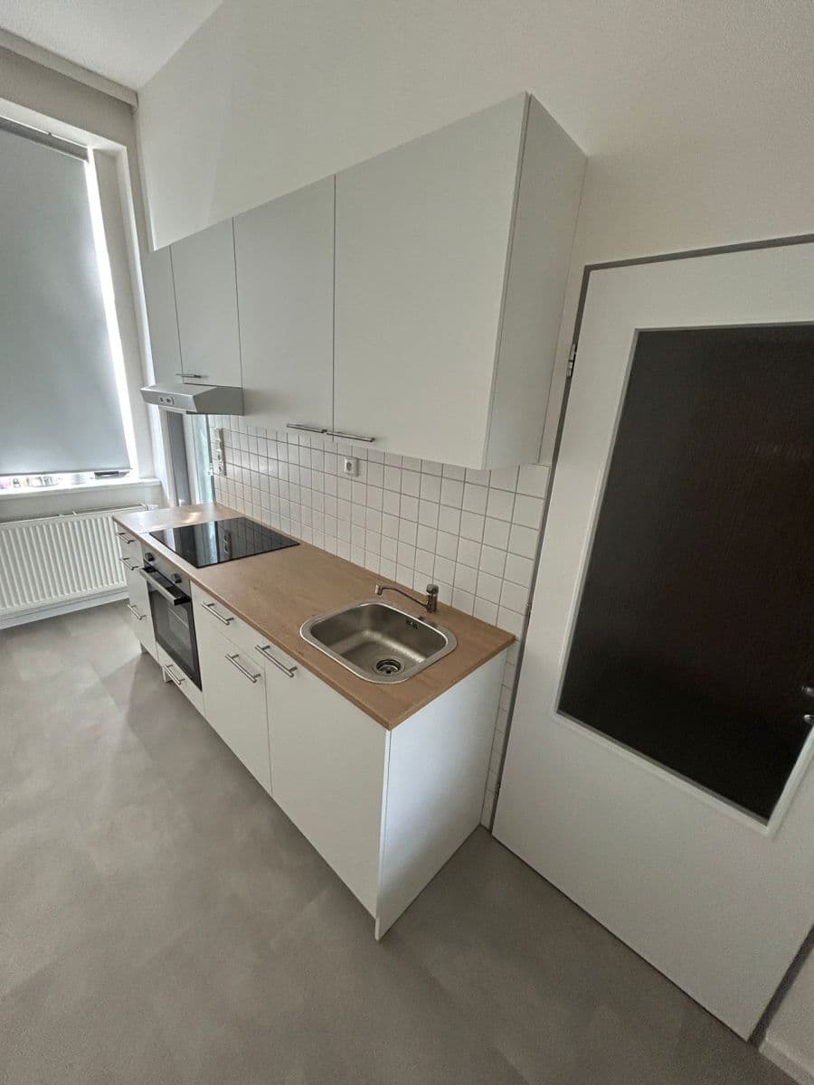 Pronájem bytu 1+1 38 m², Na Ostrůvku, Praha, Praha Pronájem bytu 1+1 38 m², Na Ostrůvku, Praha, Praha