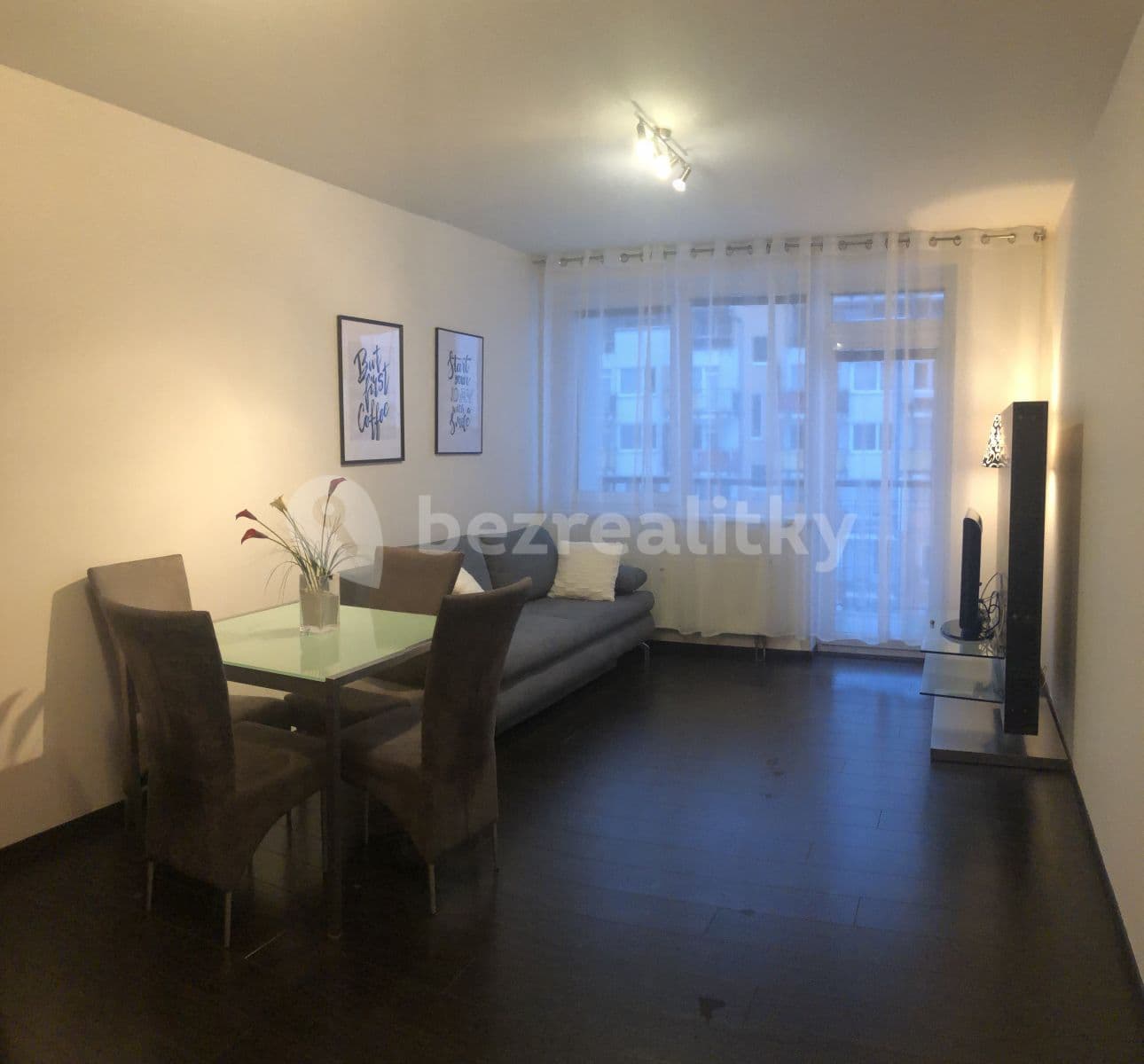 Pronájem bytu 2+kk 52 m², Pod Harfou, Praha, Praha Pronájem bytu 2+kk 52 m², Pod Harfou, Praha, Praha