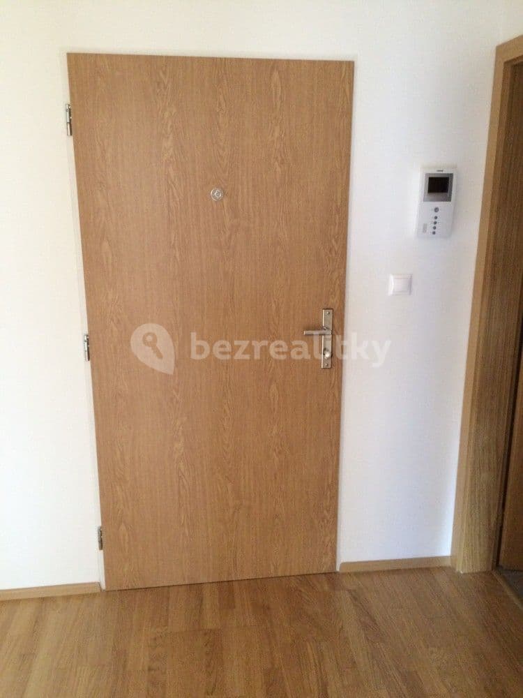 Pronájem bytu 2+kk 40 m², Pod dvorem, Praha, Praha Pronájem bytu 2+kk 40 m², Pod dvorem, Praha, Praha