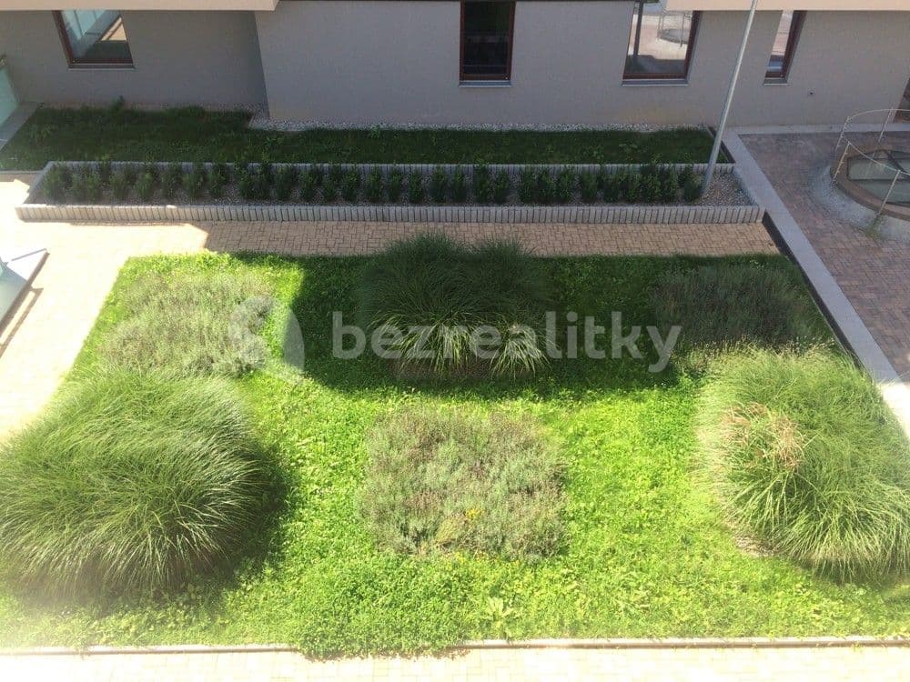 Pronájem bytu 2+kk 40 m², Pod dvorem, Praha, Praha Pronájem bytu 2+kk 40 m², Pod dvorem, Praha, Praha