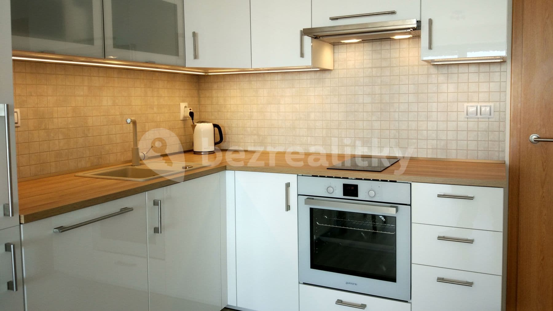 Pronájem bytu 1+kk 47 m², Řípská, Brno, Jihomoravský kraj Pronájem bytu 1+kk 47 m², Řípská, Brno, Jihomoravský kraj
