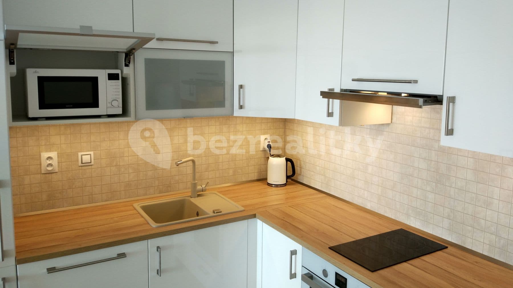 Pronájem bytu 1+kk 47 m², Řípská, Brno, Jihomoravský kraj Pronájem bytu 1+kk 47 m², Řípská, Brno, Jihomoravský kraj