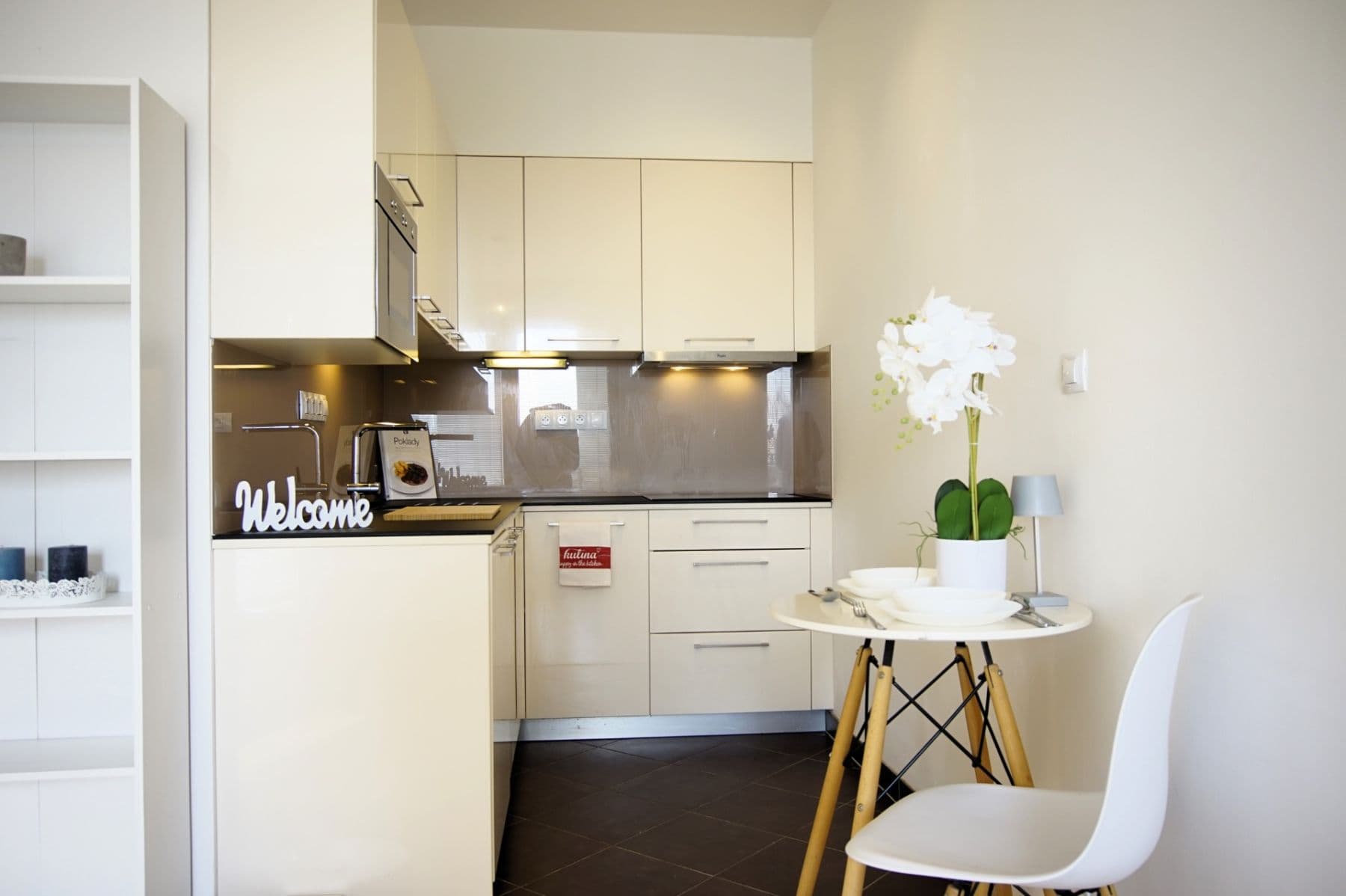 Pronájem bytu 1+kk 33 m², Mantovská, Praha, Praha Pronájem bytu 1+kk 33 m², Mantovská, Praha, Praha