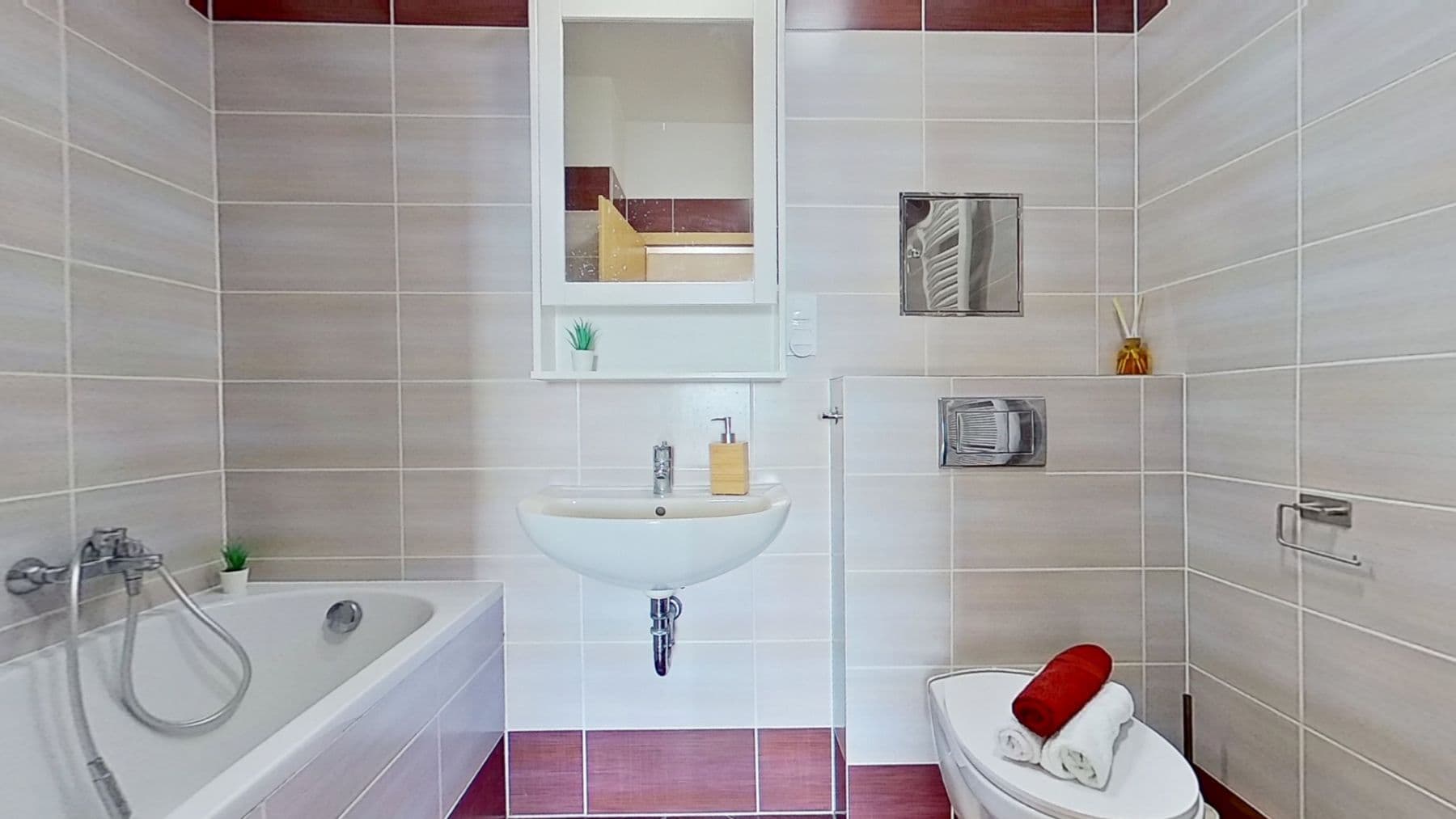 Pronájem bytu 1+kk 33 m², Mantovská, Praha, Praha Pronájem bytu 1+kk 33 m², Mantovská, Praha, Praha