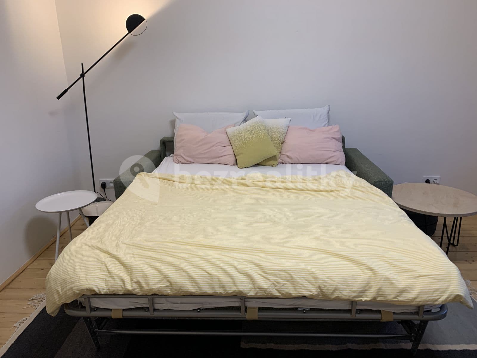 Pronájem bytu 1+1 46 m², Na Nivách, Praha, Praha Pronájem bytu 1+1 46 m², Na Nivách, Praha, Praha