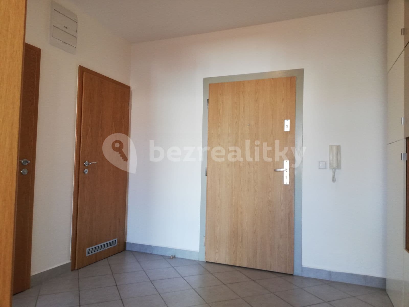 Pronájem bytu 2+kk 55 m², Osadní, Praha, Praha Pronájem bytu 2+kk 55 m², Osadní, Praha, Praha