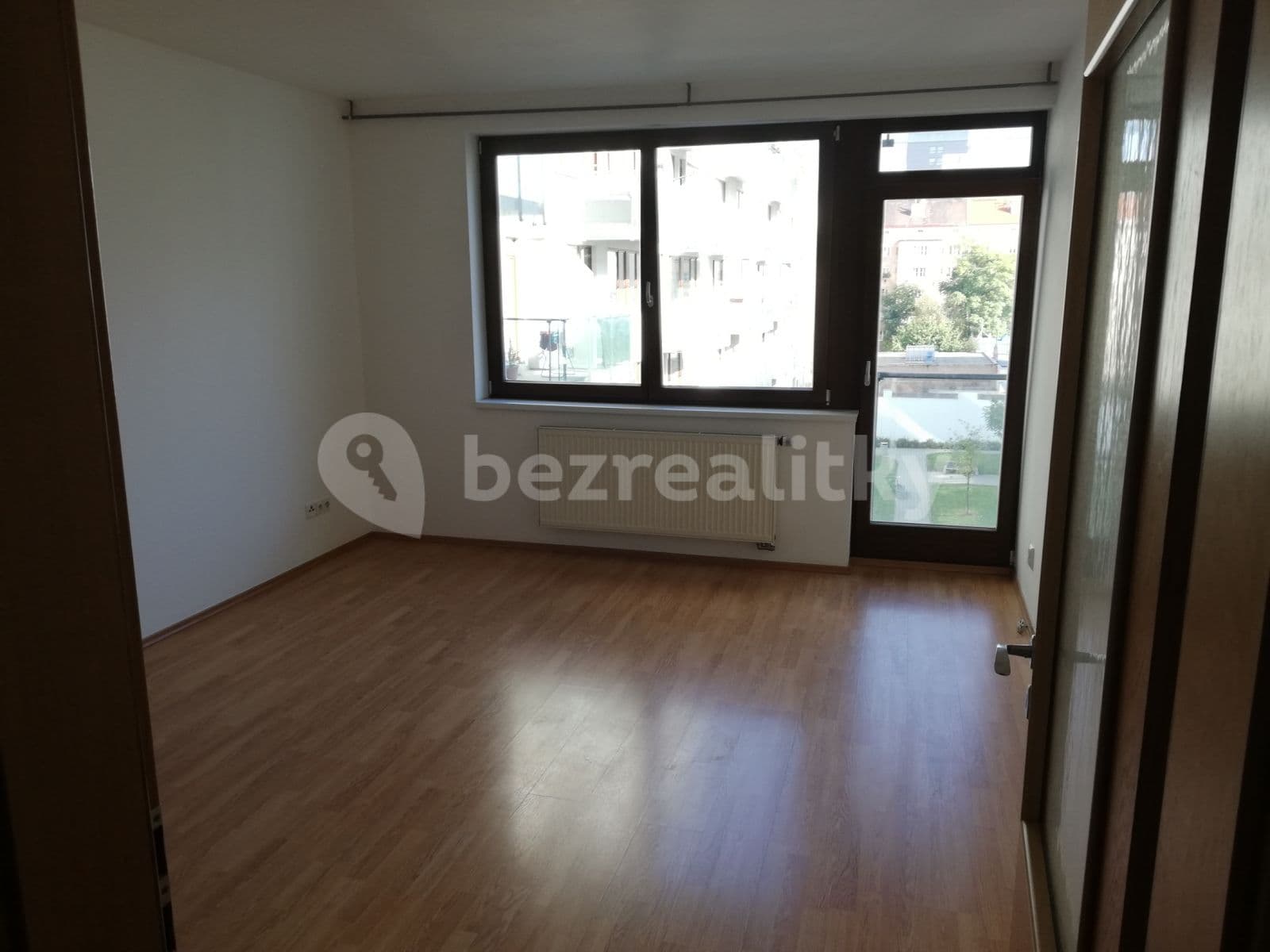 Pronájem bytu 2+kk 55 m², Osadní, Praha, Praha Pronájem bytu 2+kk 55 m², Osadní, Praha, Praha