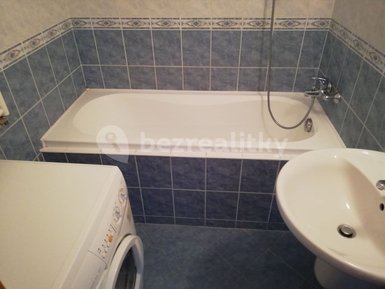 Pronájem bytu 2+kk 55 m², Osadní, Praha, Praha Pronájem bytu 2+kk 55 m², Osadní, Praha, Praha