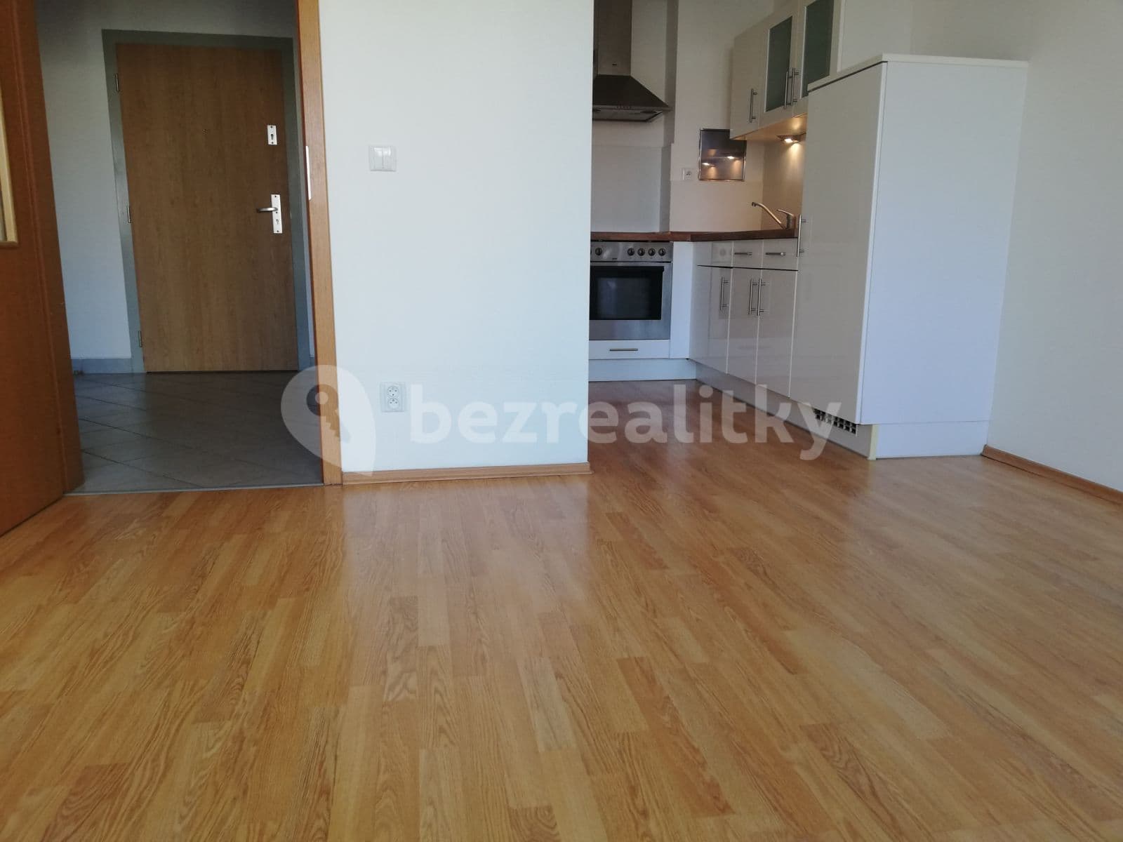 Pronájem bytu 2+kk 55 m², Osadní, Praha, Praha Pronájem bytu 2+kk 55 m², Osadní, Praha, Praha