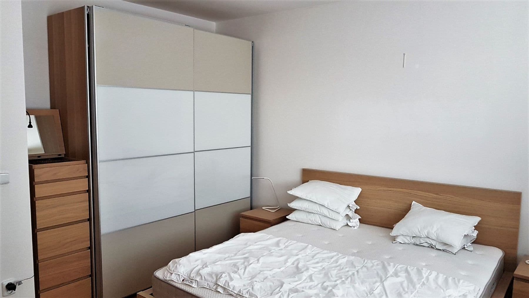 Pronájem bytu 2+kk 68 m², Názovská, Praha, Praha Pronájem bytu 2+kk 68 m², Názovská, Praha, Praha