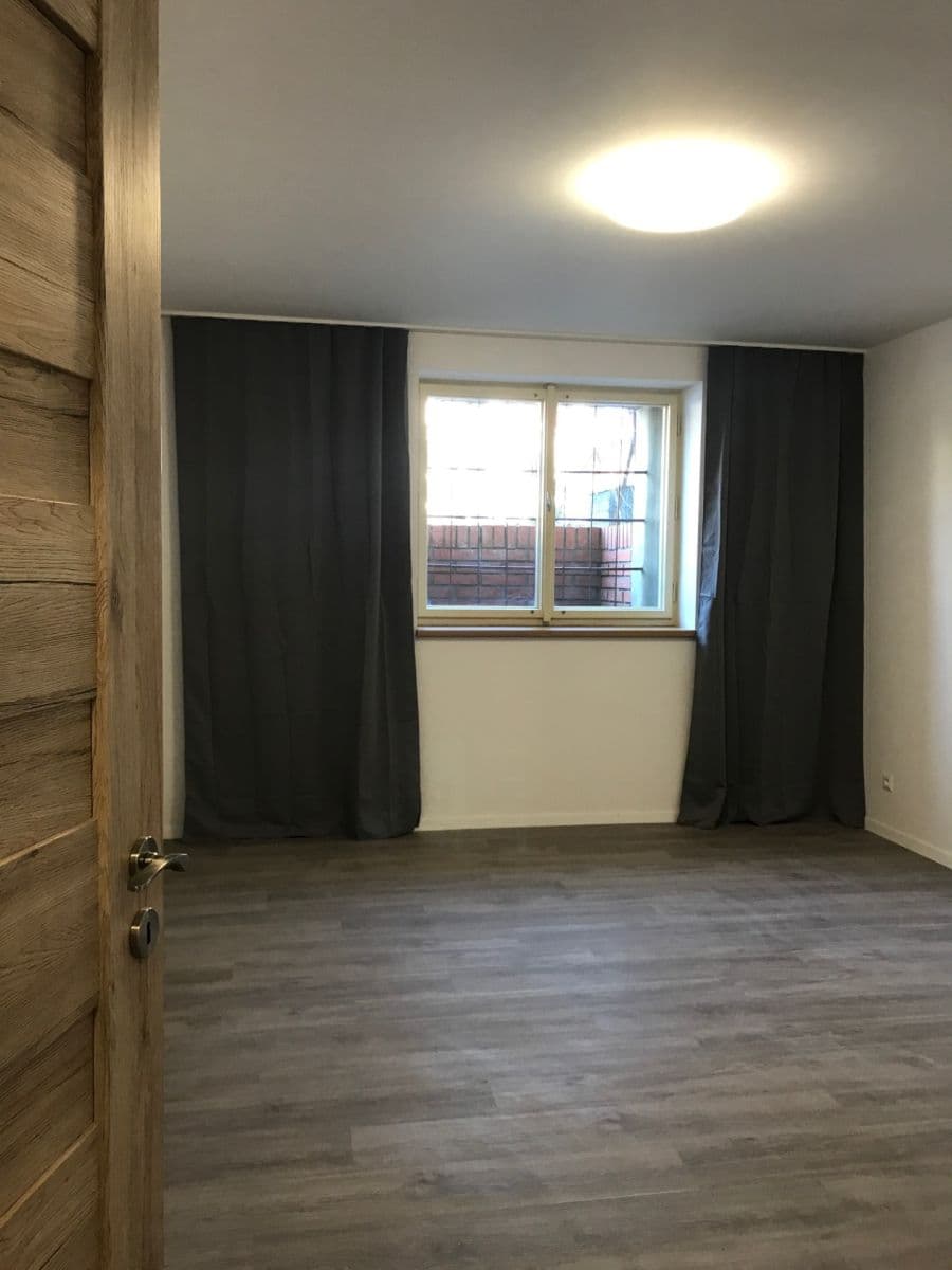 Pronájem bytu 2+kk 55 m², Michelská, Praha, Praha Pronájem bytu 2+kk 55 m², Michelská, Praha, Praha