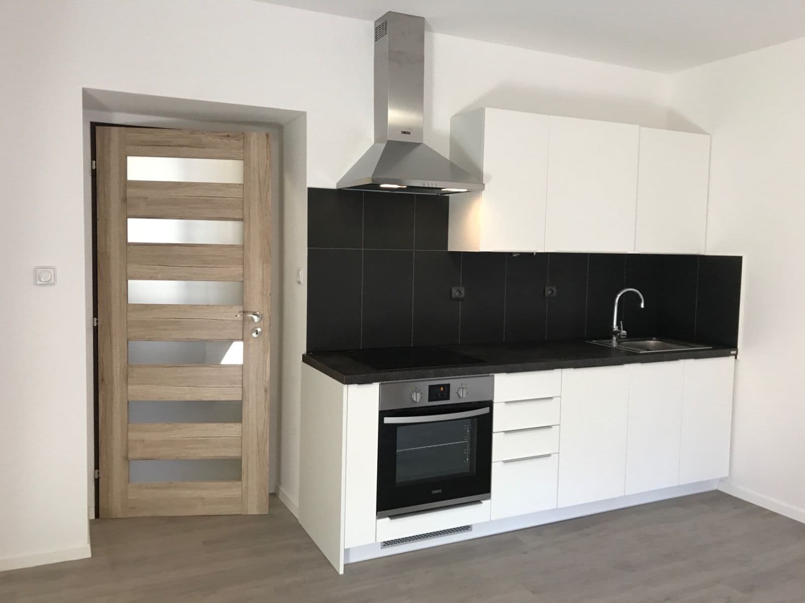 Pronájem bytu 2+kk 55 m², Michelská, Praha, Praha Pronájem bytu 2+kk 55 m², Michelská, Praha, Praha