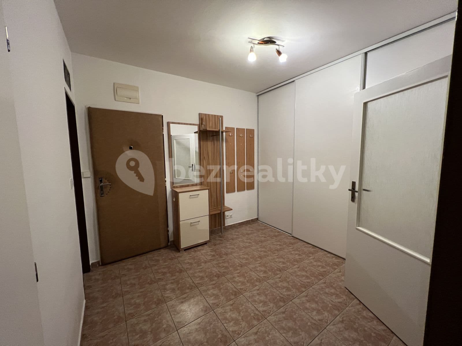 Pronájem bytu 2+kk 43 m², Hnězdenská, Praha, Praha Pronájem bytu 2+kk 43 m², Hnězdenská, Praha, Praha
