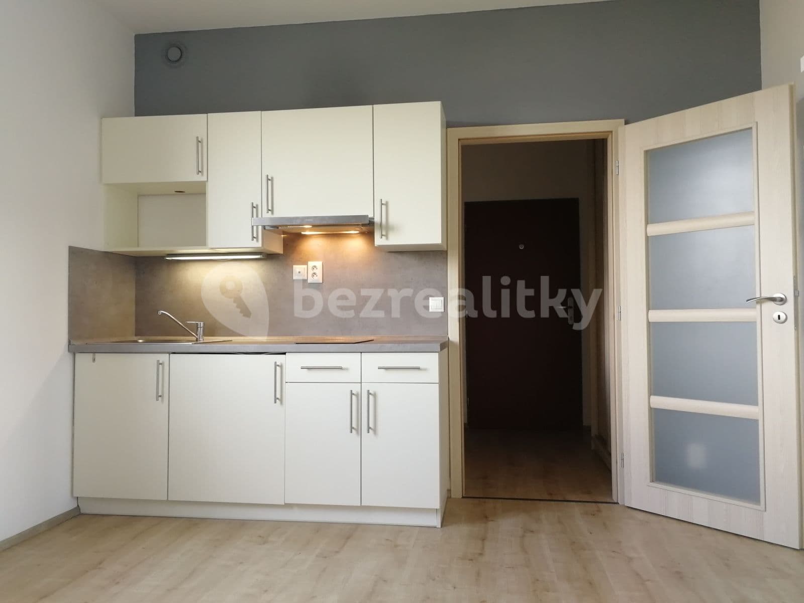 Pronájem bytu 1+kk 24 m², Freyova, Praha, Praha Pronájem bytu 1+kk 24 m², Freyova, Praha, Praha