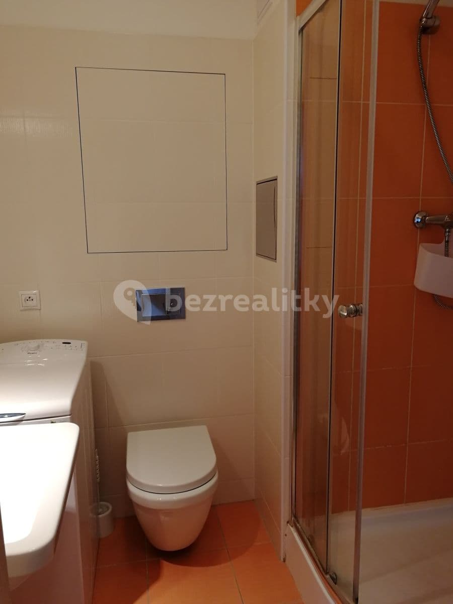 Pronájem bytu 1+kk 24 m², Freyova, Praha, Praha Pronájem bytu 1+kk 24 m², Freyova, Praha, Praha