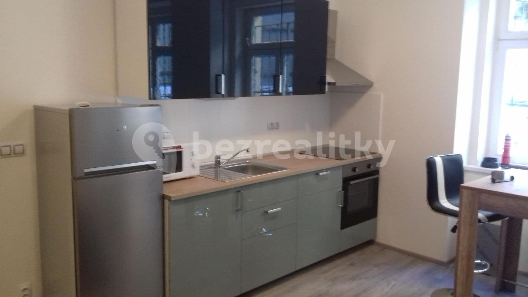Pronájem bytu 2+kk 45 m², Krymská, Praha, Praha Pronájem bytu 2+kk 45 m², Krymská, Praha, Praha