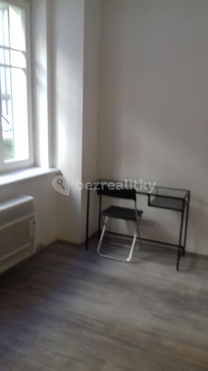 Pronájem bytu 2+kk 45 m², Krymská, Praha, Praha Pronájem bytu 2+kk 45 m², Krymská, Praha, Praha