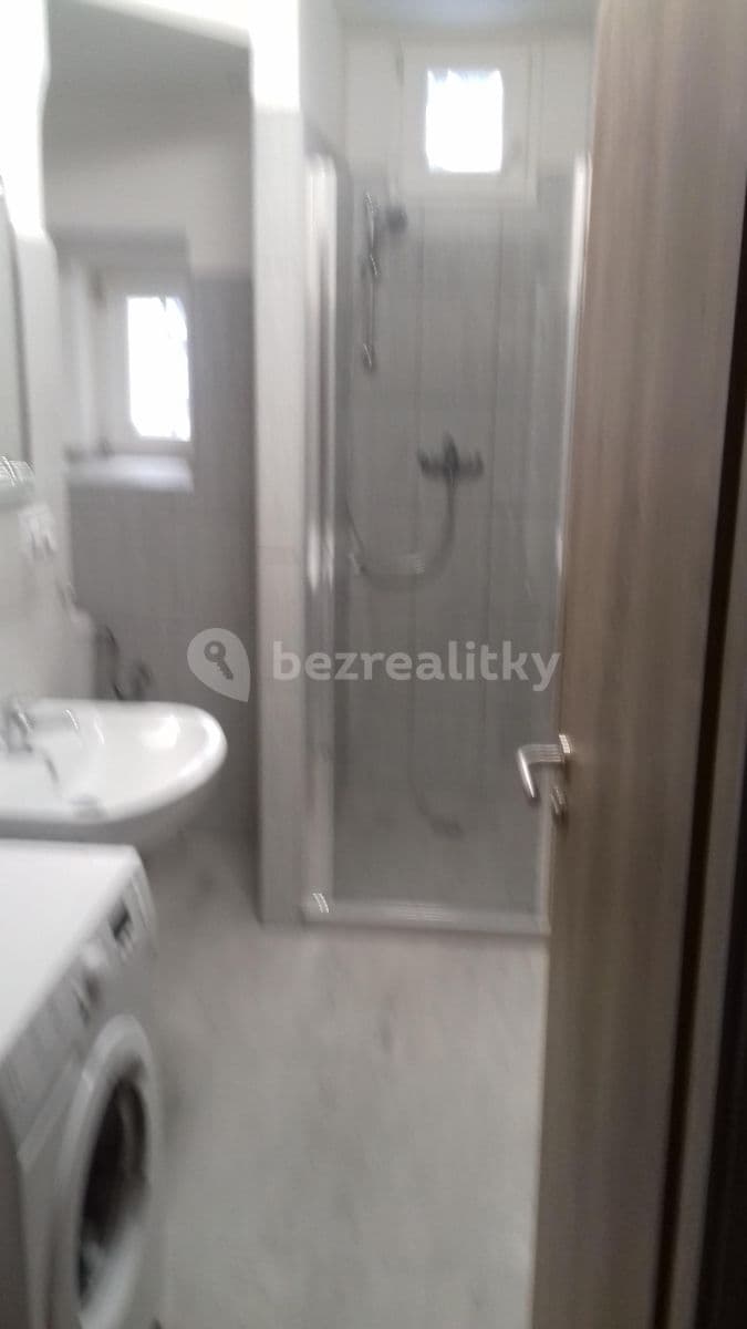 Pronájem bytu 2+kk 45 m², Krymská, Praha, Praha Pronájem bytu 2+kk 45 m², Krymská, Praha, Praha