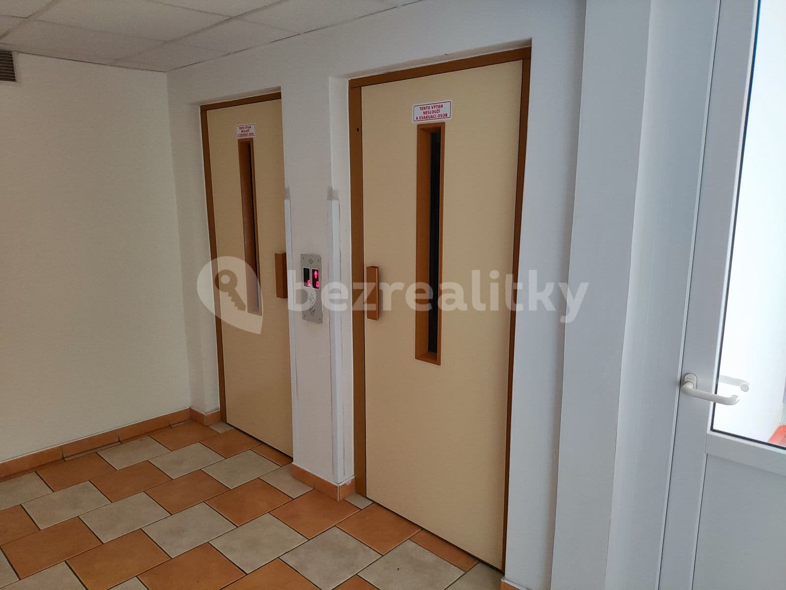 Pronájem bytu 2+kk 45 m², Ohradní, Praha, Praha Pronájem bytu 2+kk 45 m², Ohradní, Praha, Praha