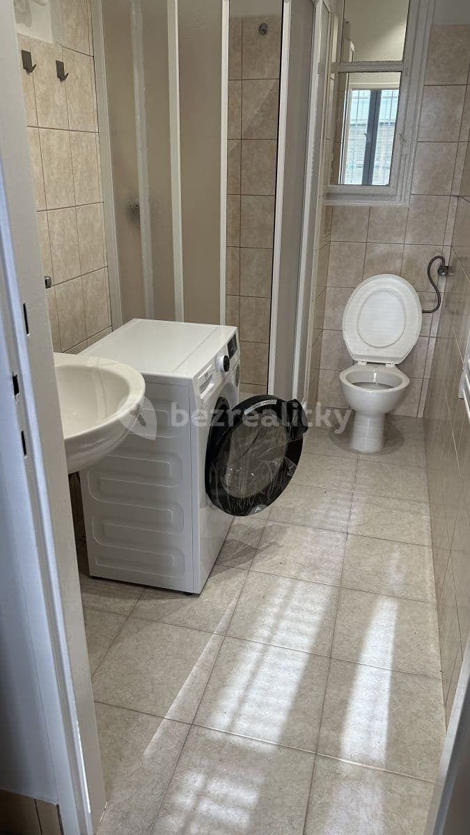 Pronájem bytu Garsoniéra 28 m², Ostrovského, Praha, Praha Pronájem bytu Garsoniéra 28 m², Ostrovského, Praha, Praha