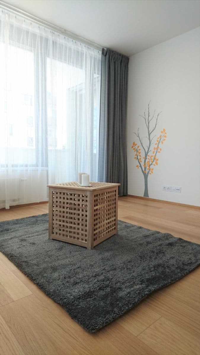 Pronájem bytu 2+1 20 m², Walterovo náměstí, Praha, Praha Pronájem bytu 2+1 20 m², Walterovo náměstí, Praha, Praha