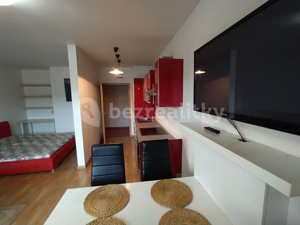 Pronájem bytu 1+kk 45 m², Plzeňská, Praha, Praha Pronájem bytu 1+kk 45 m², Plzeňská, Praha, Praha
