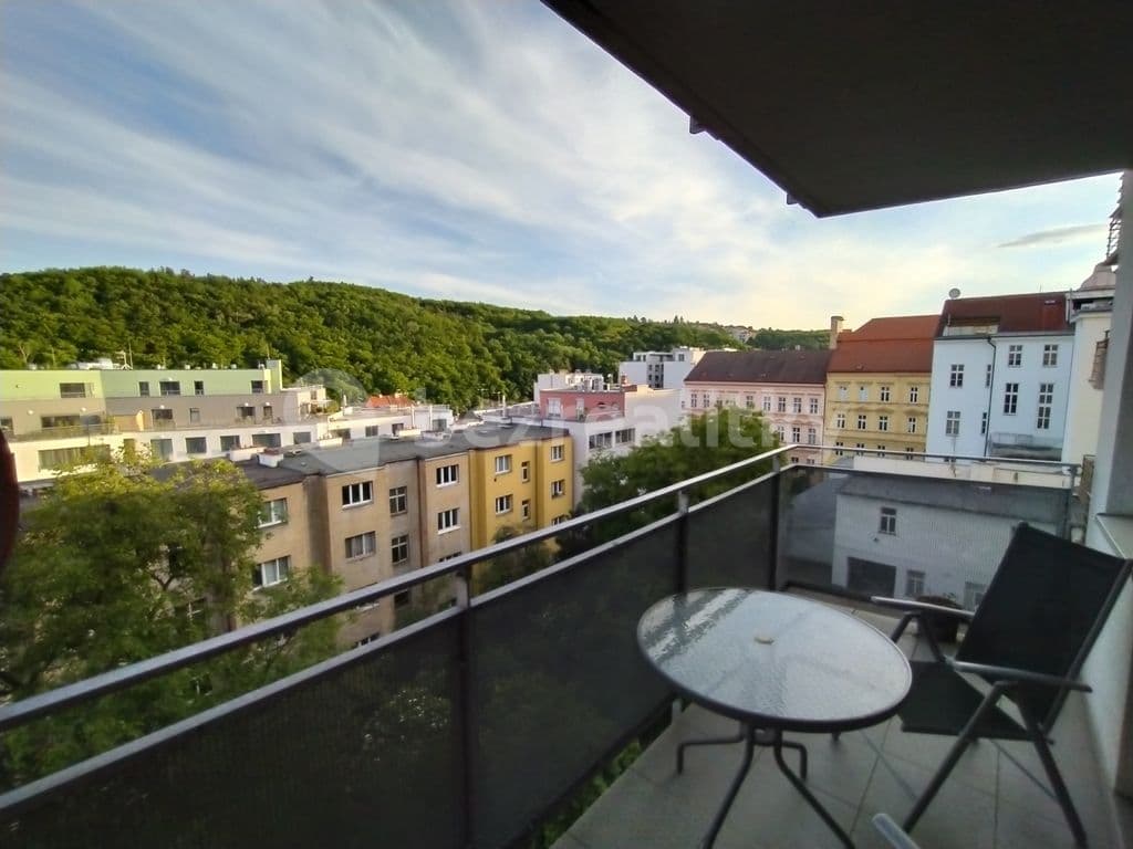 Pronájem bytu 1+kk 45 m², Plzeňská, Praha, Praha Pronájem bytu 1+kk 45 m², Plzeňská, Praha, Praha