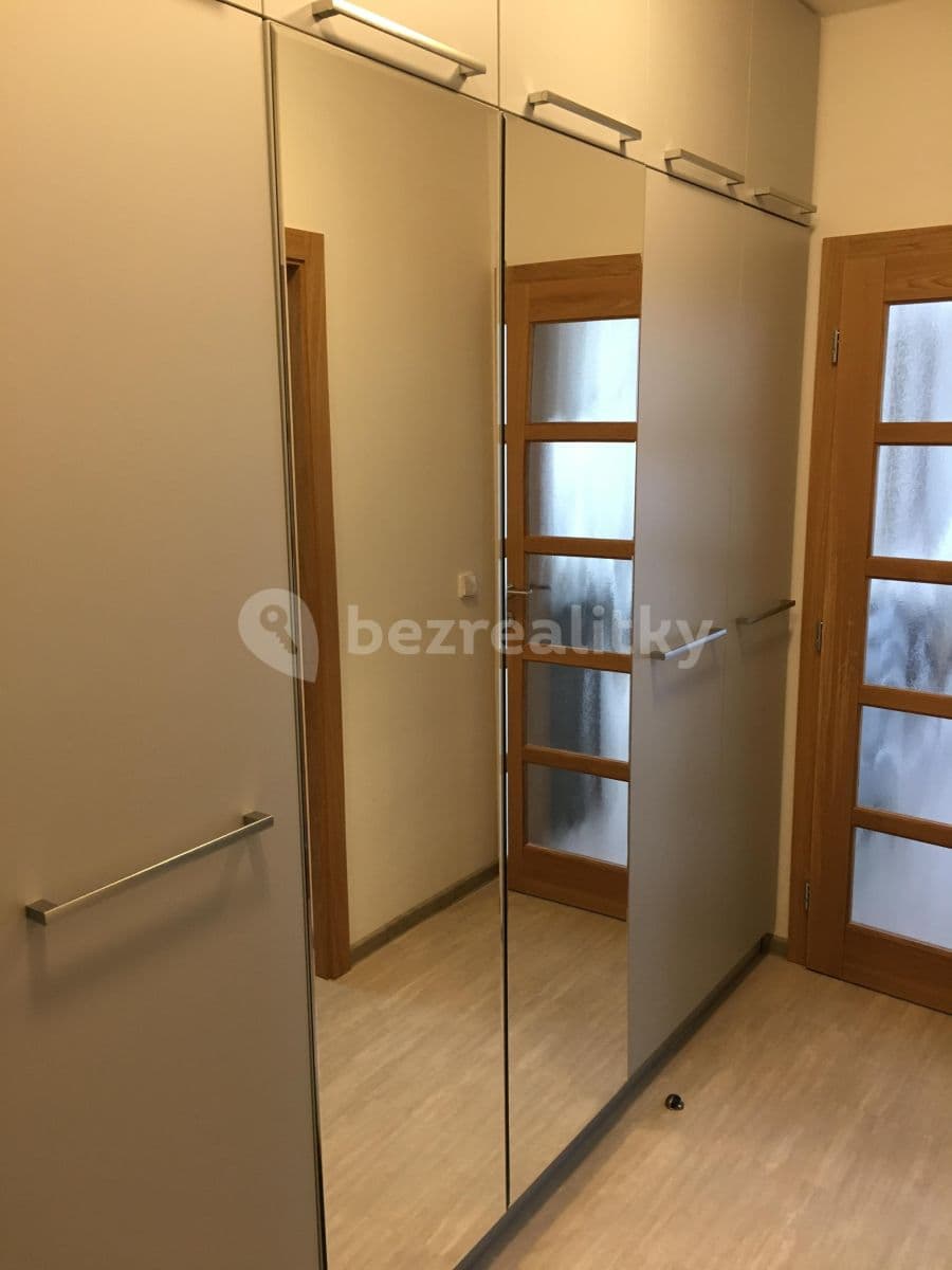 Pronájem bytu 1+kk 36 m², Lačnovská, Praha, Praha Pronájem bytu 1+kk 36 m², Lačnovská, Praha, Praha