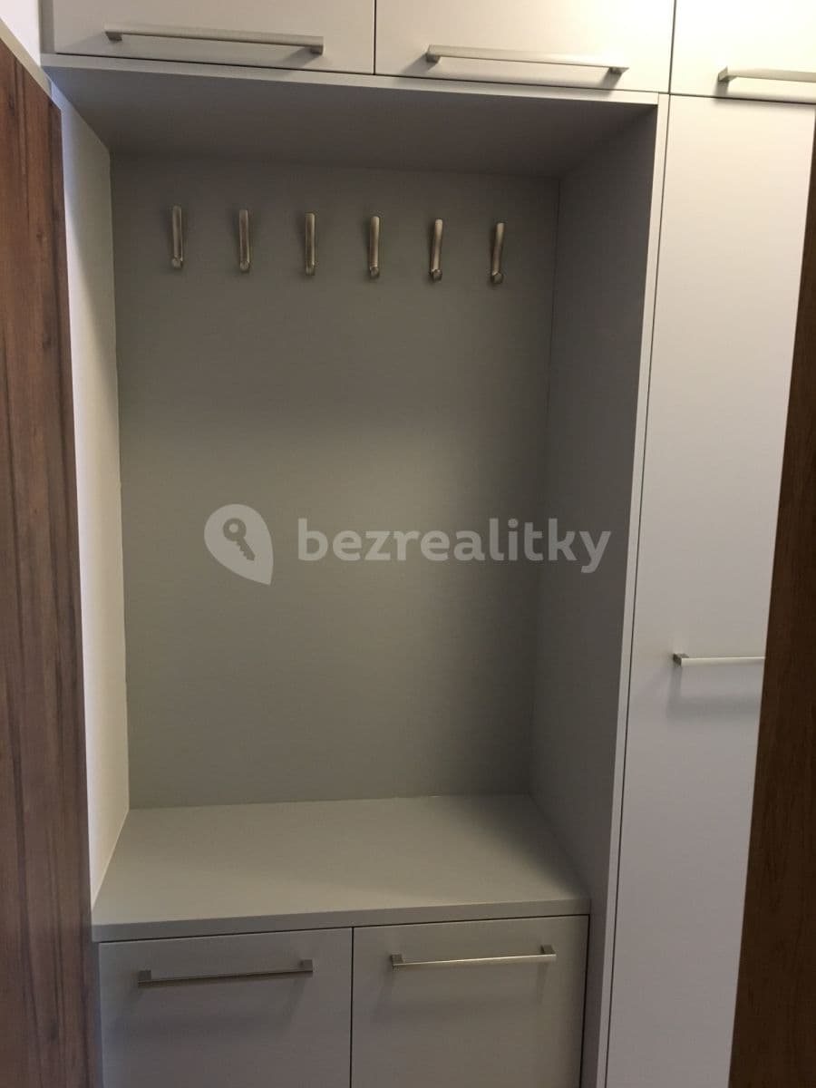 Pronájem bytu 1+kk 36 m², Lačnovská, Praha, Praha Pronájem bytu 1+kk 36 m², Lačnovská, Praha, Praha