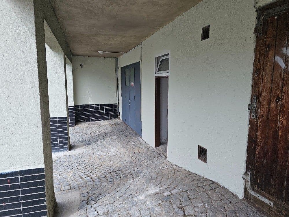 Pronájem garáže 90 m², Za Hládkovem, Praha, Praha Pronájem garáže 90 m², Za Hládkovem, Praha, Praha