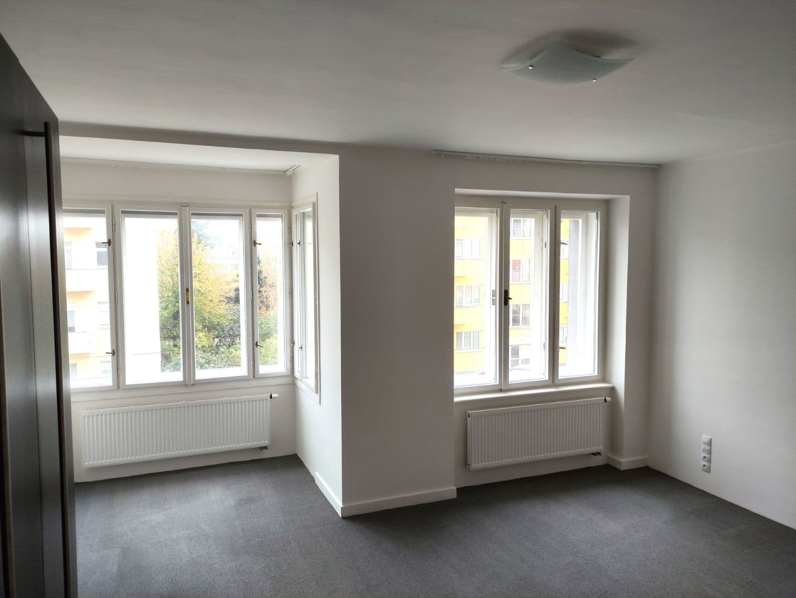 Pronájem bytu 2+kk 46 m², Renneská třída, Brno, Jihomoravský kraj Pronájem bytu 2+kk 46 m², Renneská třída, Brno, Jihomoravský kraj