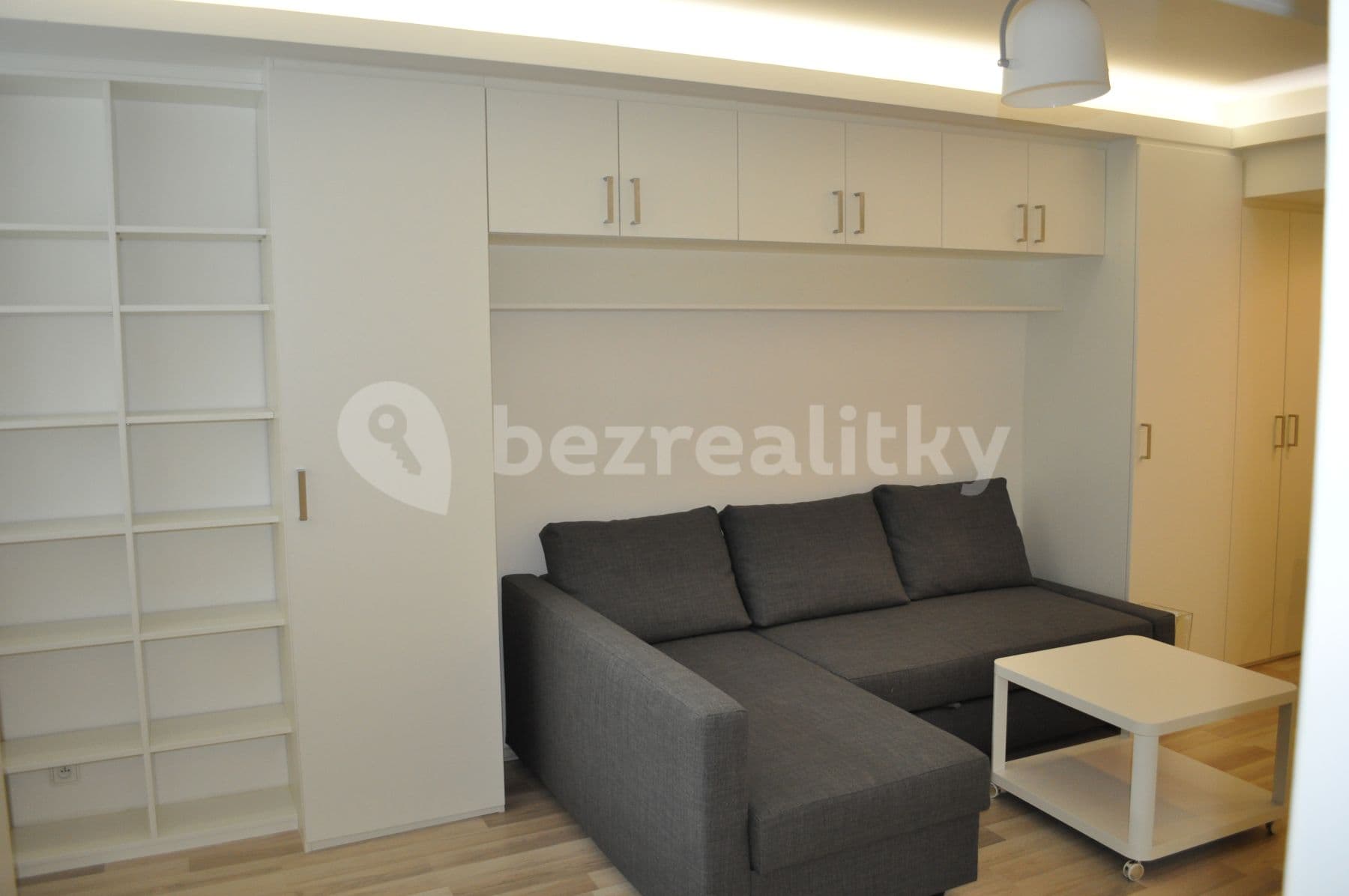 Pronájem bytu 1+kk 25 m², Bajkalská, Praha, Praha Pronájem bytu 1+kk 25 m², Bajkalská, Praha, Praha