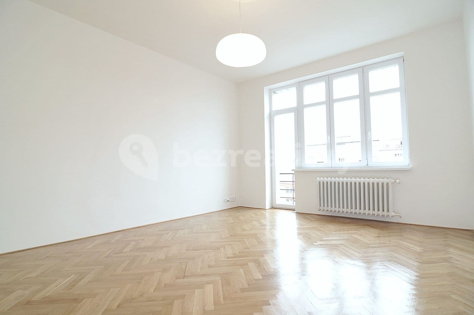 Pronájem bytu 3+1 89 m², Přístavní, Praha, Praha Pronájem bytu 3+1 89 m², Přístavní, Praha, Praha