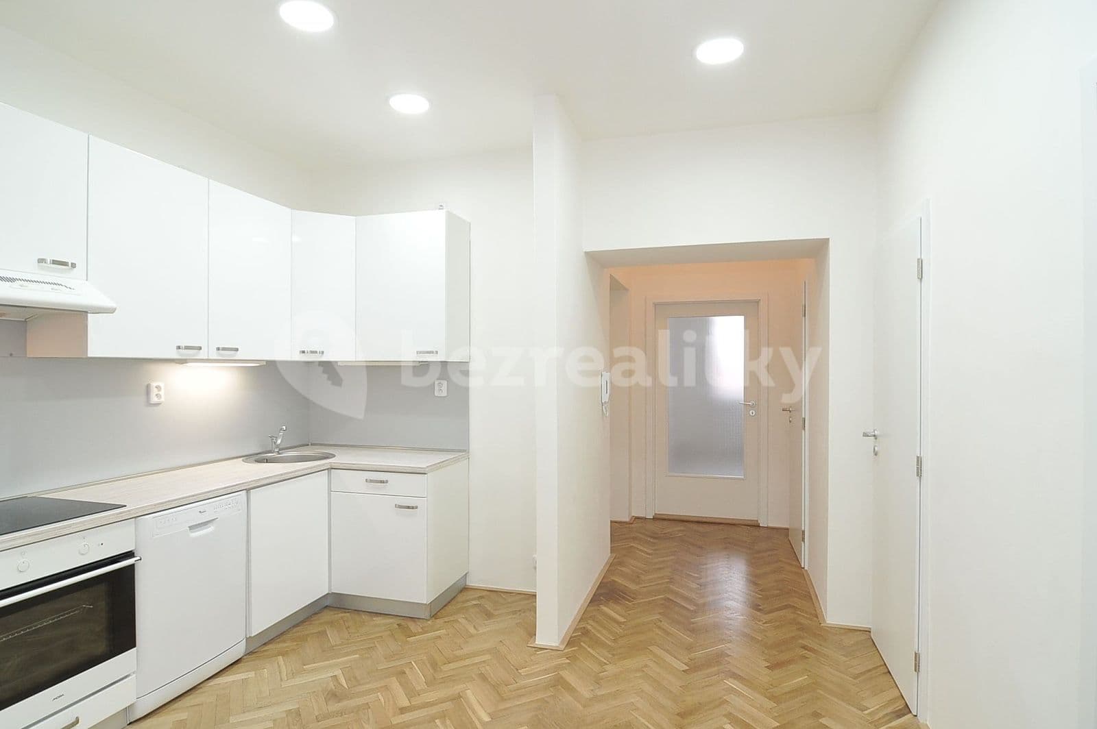 Pronájem bytu 3+1 89 m², Přístavní, Praha, Praha Pronájem bytu 3+1 89 m², Přístavní, Praha, Praha
