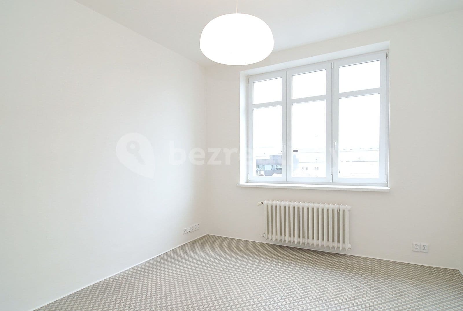 Pronájem bytu 3+1 89 m², Přístavní, Praha, Praha Pronájem bytu 3+1 89 m², Přístavní, Praha, Praha