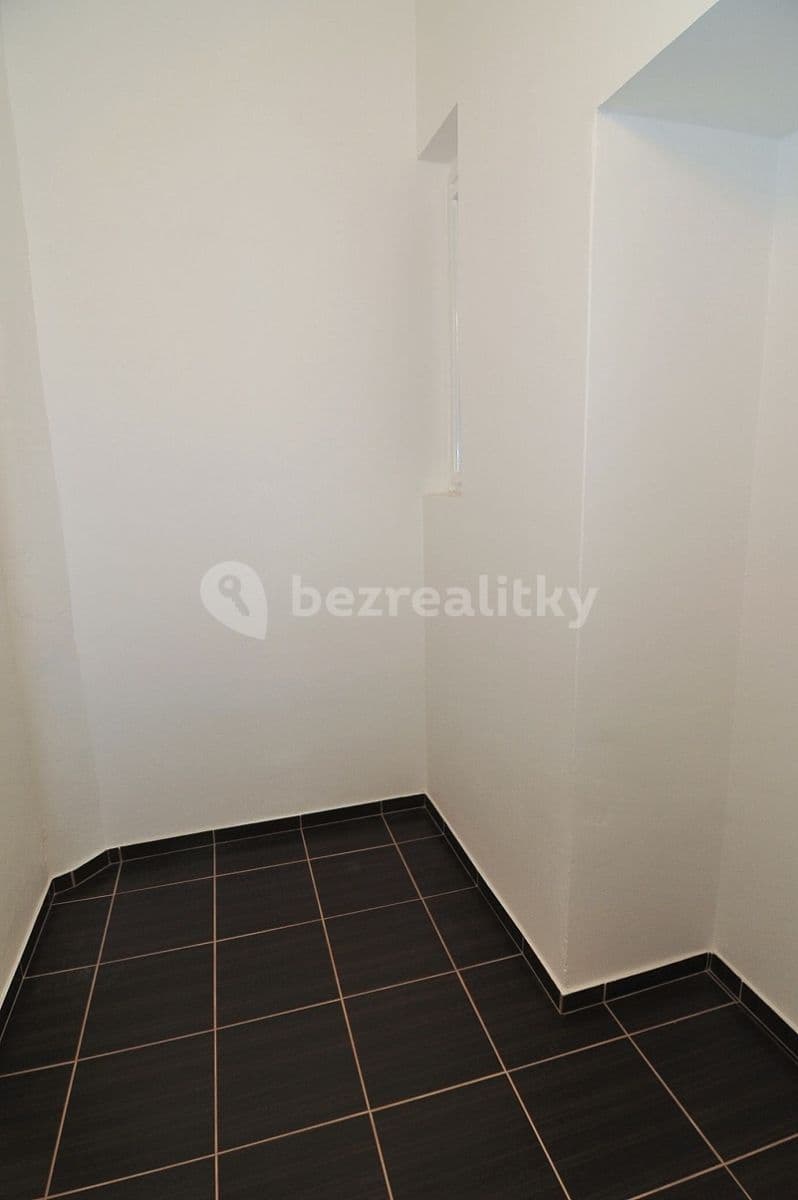 Pronájem bytu 3+1 89 m², Přístavní, Praha, Praha Pronájem bytu 3+1 89 m², Přístavní, Praha, Praha