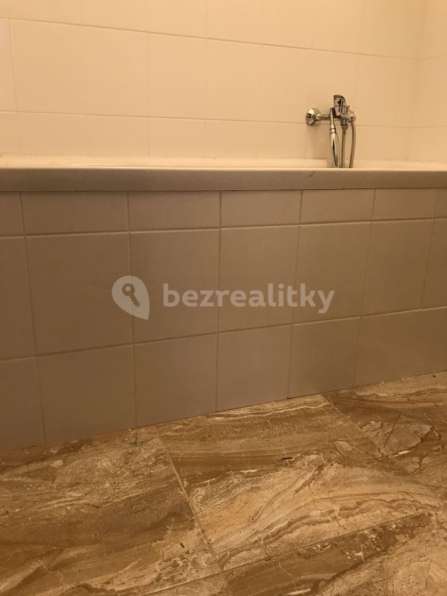 Pronájem bytu 1+kk 31 m², Pod radnicí, Praha, Praha Pronájem bytu 1+kk 31 m², Pod radnicí, Praha, Praha