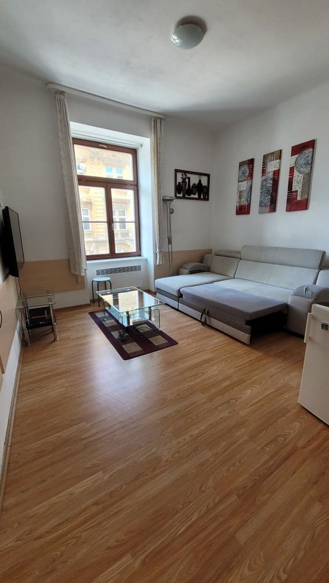 Pronájem bytu 1+kk 25 m², Veletržní, Praha, Praha Pronájem bytu 1+kk 25 m², Veletržní, Praha, Praha