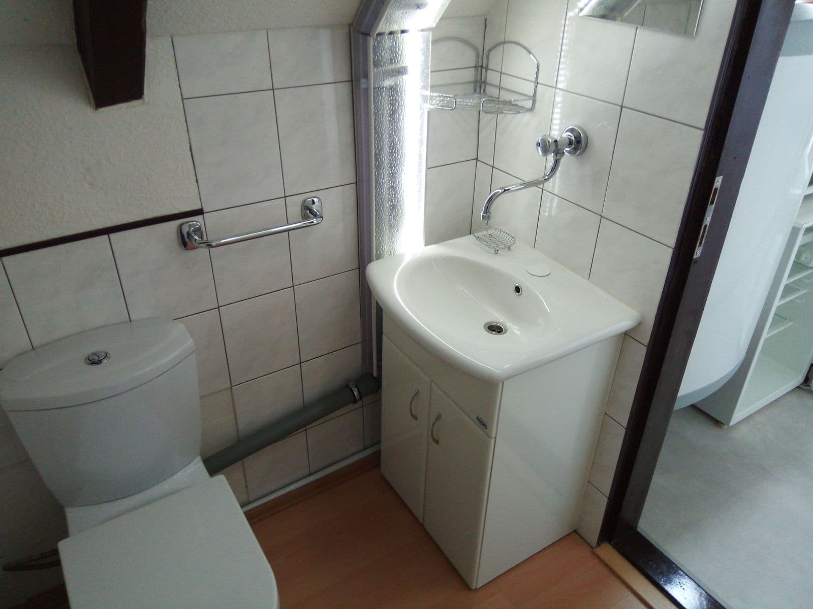 Pronájem bytu 1+1 25 m², Horova, Roztoky, Středočeský kraj Pronájem bytu 1+1 25 m², Horova, Roztoky, Středočeský kraj