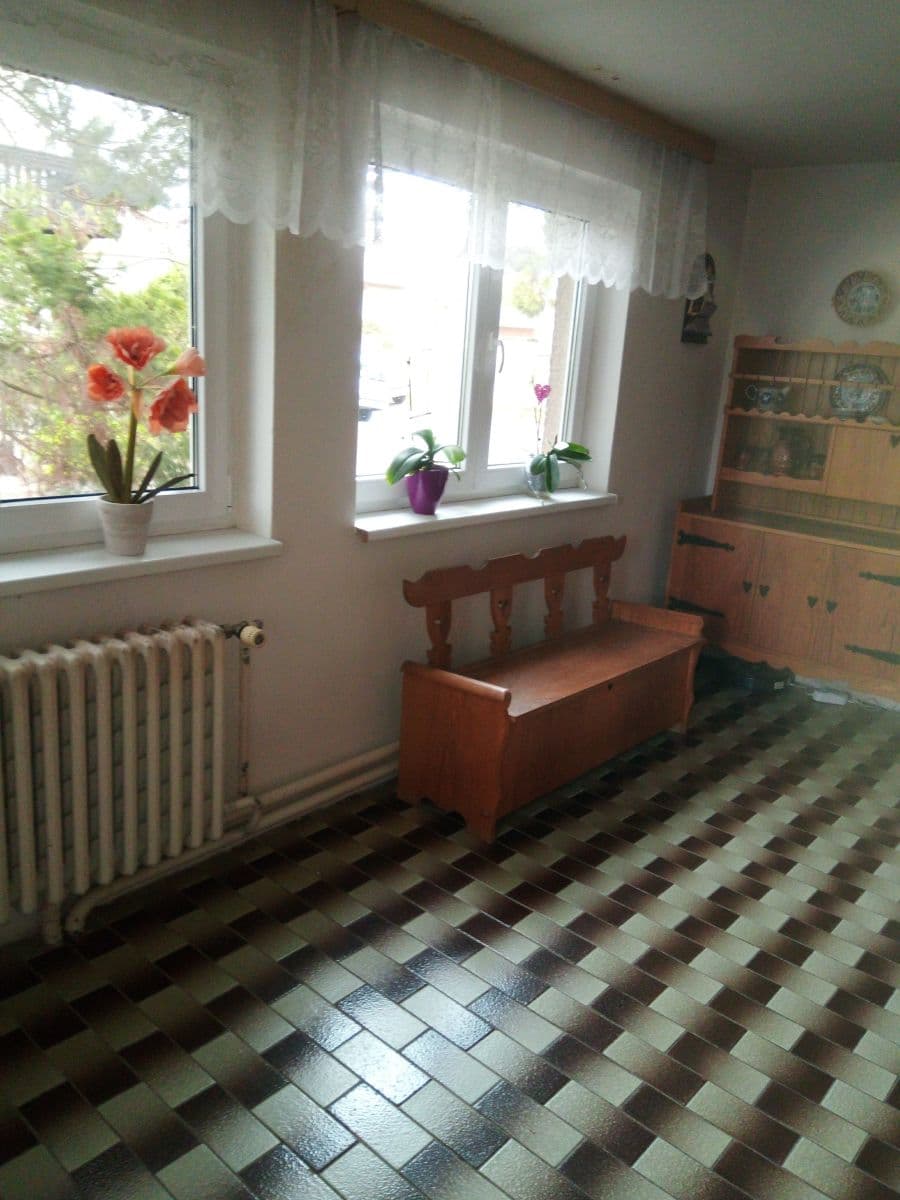 Pronájem bytu 1+1 25 m², Horova, Roztoky, Středočeský kraj Pronájem bytu 1+1 25 m², Horova, Roztoky, Středočeský kraj