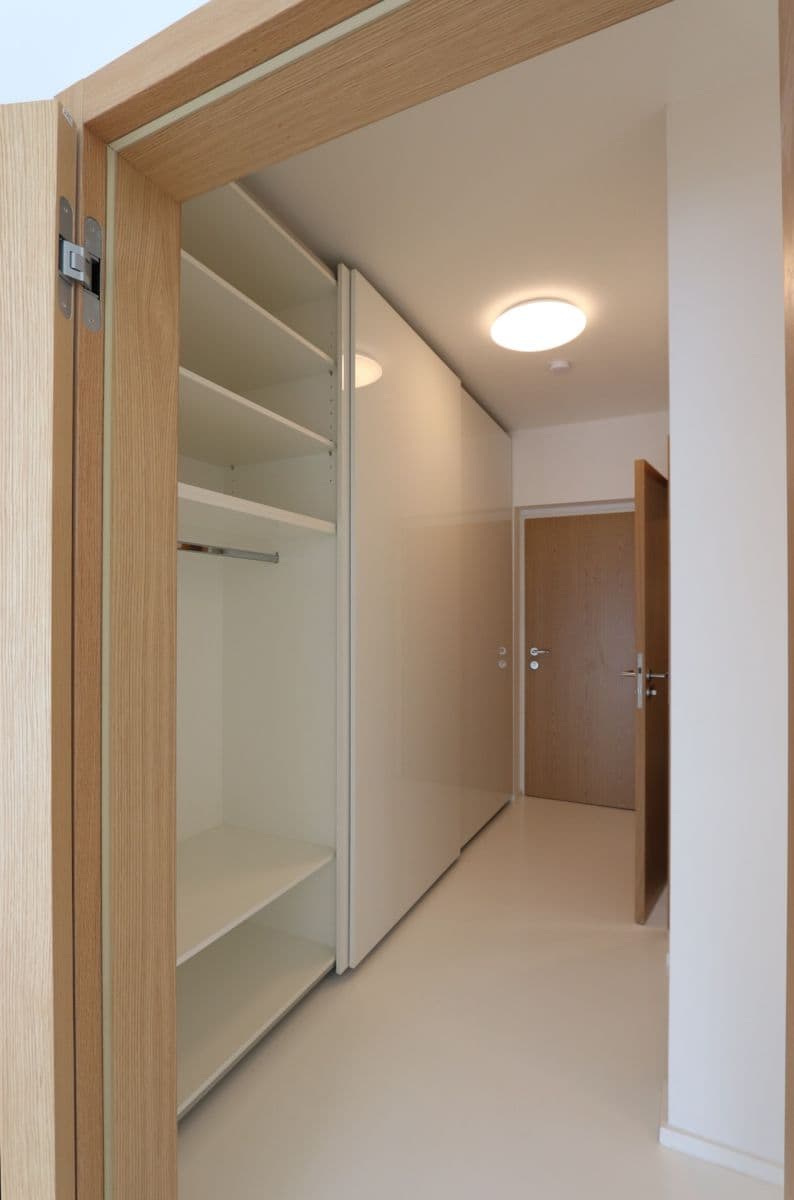 Pronájem bytu 3+kk 74 m², Ve Střešovičkách, Praha, Praha Pronájem bytu 3+kk 74 m², Ve Střešovičkách, Praha, Praha