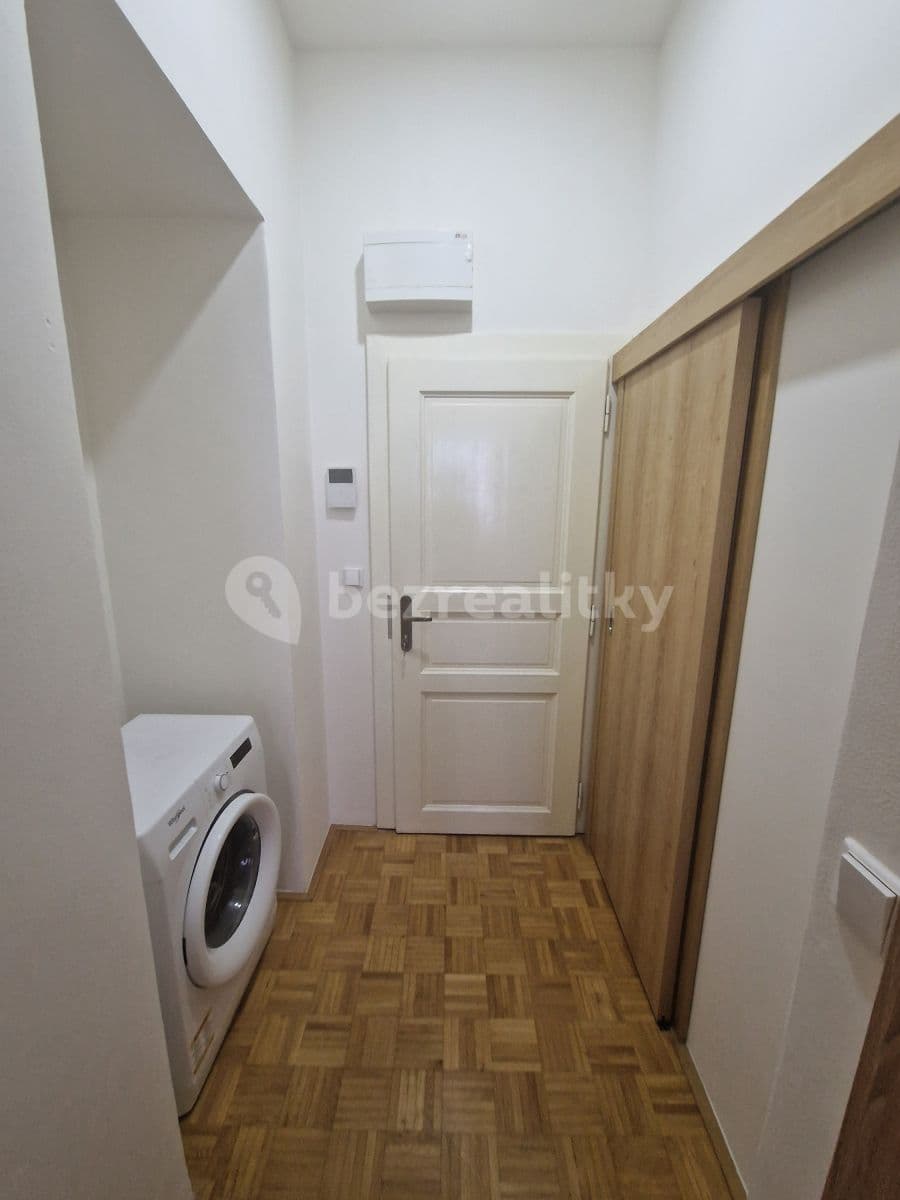 Pronájem bytu Garsoniéra 29 m², Moskevská, Praha, Praha Pronájem bytu Garsoniéra 29 m², Moskevská, Praha, Praha