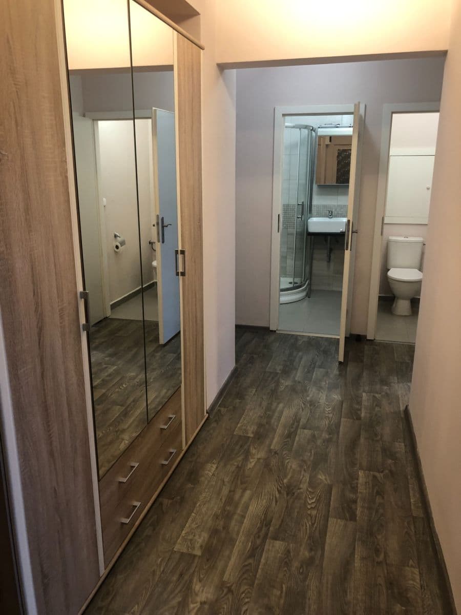 Pronájem bytu 2+1 63 m², Doktora Edvarda Beneše, Neratovice, Středočeský kraj Pronájem bytu 2+1 63 m², Doktora Edvarda Beneše, Neratovice, Středočeský kraj