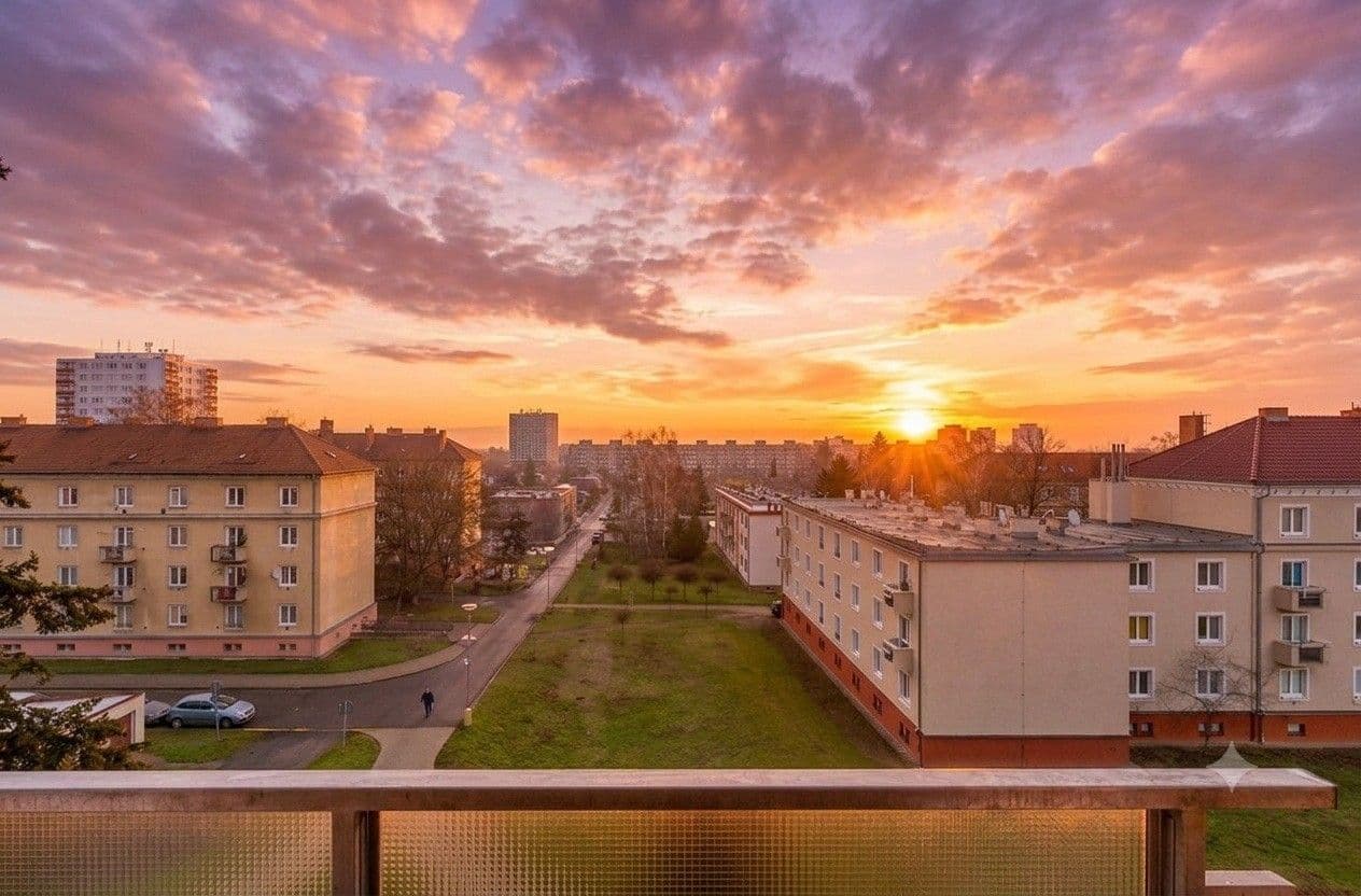Pronájem bytu 2+1 63 m², Doktora Edvarda Beneše, Neratovice, Středočeský kraj Pronájem bytu 2+1 63 m², Doktora Edvarda Beneše, Neratovice, Středočeský kraj